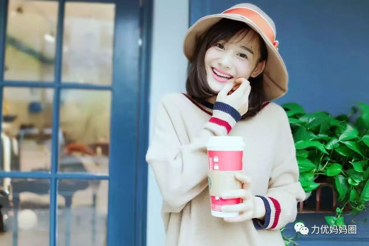 生完二胎三个月就恢复A4腰!这个美女主播逆天了-怀孕期