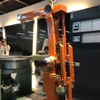 用机器人制造机器人 上海将建ABB全球最先进机器人工厂