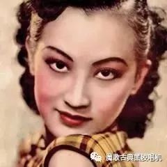 今夜,迷醉在夜上海,“金嗓子”周璇每每从留声机里传出声音的时候都会有一种时光穿梭的感觉