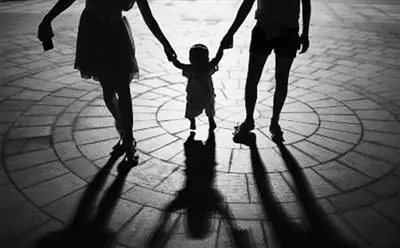 嘘!条条大路通向生孩子,这样对女人真的好吗?|侯虹斌 嘘!条条大路通向生孩子,这样对女人真的好吗?|侯虹斌