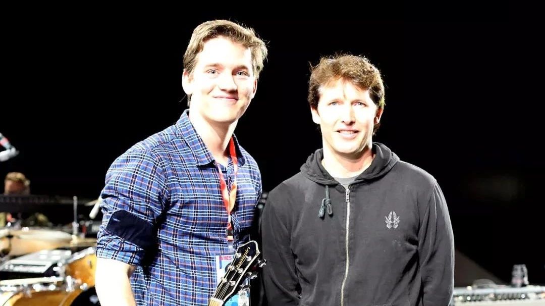 Superstar James Blunt Meets Harrow Shanghai Pupils!