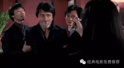 这部电影是成龙票房最高的电影 堪称经典