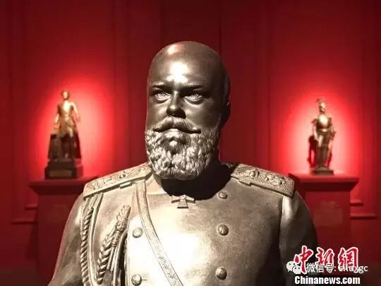 俄罗斯遴选302件百年文物首现中国(组图)