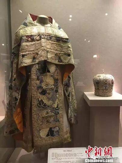 俄罗斯遴选302件百年文物首现中国(组图)