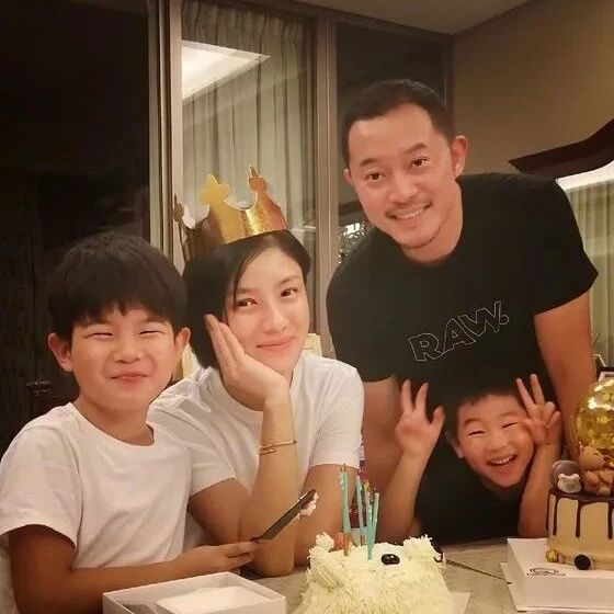 #心疼沙溢# 连&ldquo;离婚&rdquo;都被提前预言了&hellip;