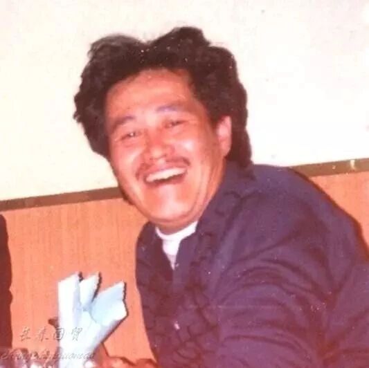 终于,吴彦祖也没逃过赵本山定律