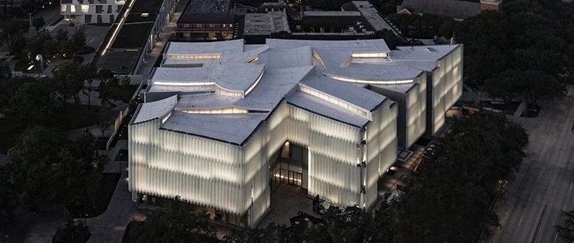 耗资32亿的美术馆是什么样的：垂直玻璃管外墙、切片屋顶 | 史蒂芬霍尔新作