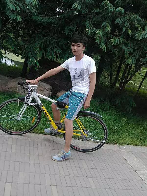 工人不足天际线_城市天际线工人不足_城市天际线工人图标什么意思