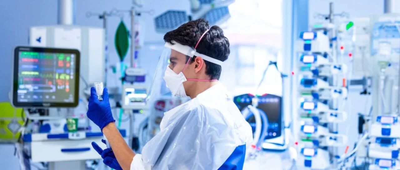 英国90%地区再次新冠病毒感染上升，NHS压力颇大！英国首相今日将公布冬季防疫路线图，但不太会全面封城！