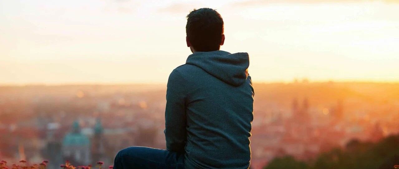 疫情导致不能回英国，我们该如何办理留学回国人员证明？处理留英的行李？