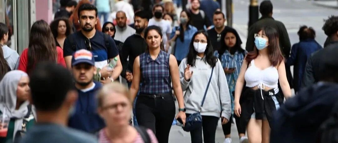 全球疫情两个月来最大降幅，英国新增感染仍然位居前五，青少年感染率飙升！ |  英国留学生要了解的疫情信息（日报）