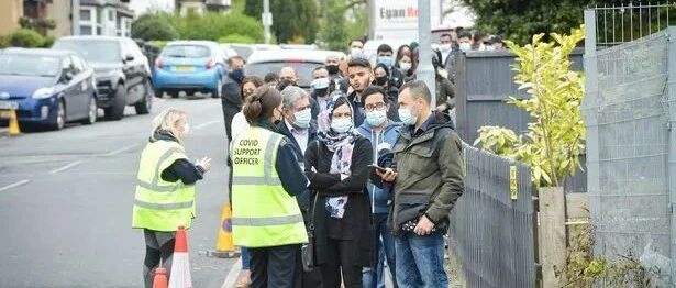 6月9日 |  英国25- 29岁人群疯抢疫苗预约，5小时预约人数达到50万人 | 英国留学生要了解的疫情信息（日报）