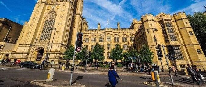 2020英国大学申请，很多国内211大学不再被英国大学接受