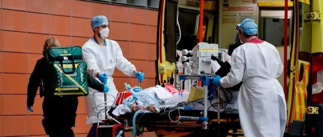 英国连续第五天感染人数超过4万，比上周增加23%，几乎重症监护室所有病人都没有接种疫苗 |  英国留学生要了解的疫情信息（日报）