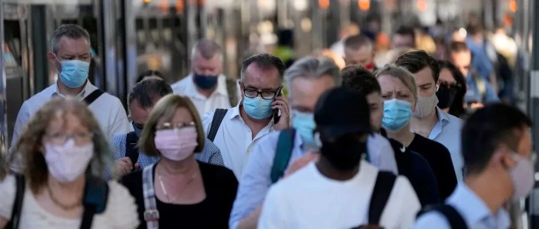 英格兰R值下降到0.8；威尔士6千学生因新冠旷课，教育部长不担心认为数据很快会下降 |  英国留学生要了解的疫情信息（日报）