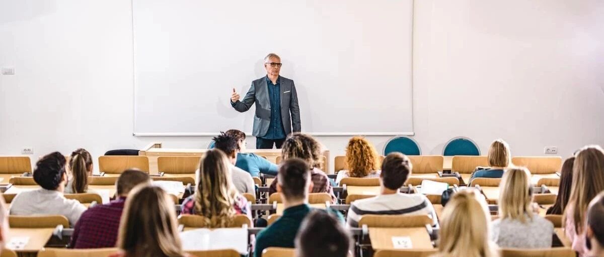 8月17日 | 40%的英国大学教职工对返校上课感到焦虑  |  英国留学生要了解的疫情信息（日报）