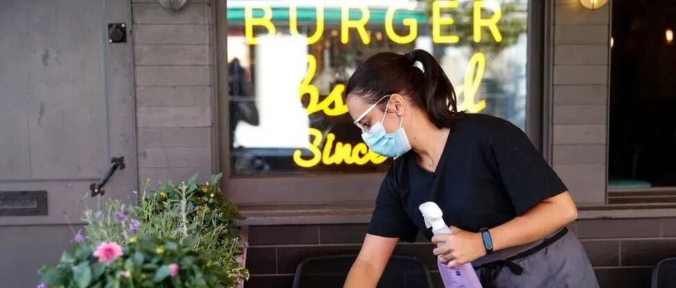 8月1日 | 英格兰新冠病毒繁殖数量R值略有下降，降至1.1至1.4之间 |  英国留学生要了解的疫情信息（日报）