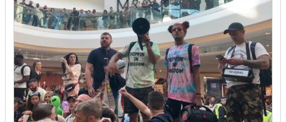 5月30日 |  伦敦多区域感染人数上升，反疫苗者却发起了数百人抗议示威 | 英国留学生要了解的疫情信息（日报）