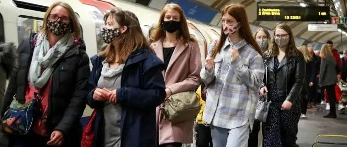 好消息！科学家认为英国10月下旬已达疫情顶峰，R值预计已降至0.9到1.1之间 |  英国留学生要了解的疫情信息（日报）