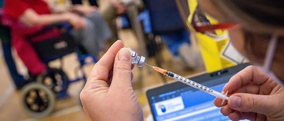 英国疫情B计划将会导致经济损失180亿镑；威尔士感染率创新高，10万人有719.9感染 |  英国留学生要了解的疫情信息（日报）