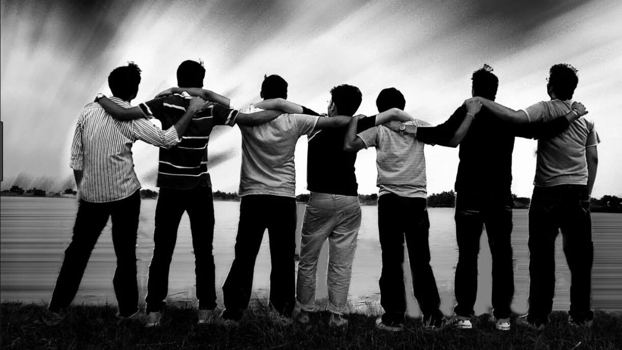 曼城疑现变态狂魔，专推人下河溺亡，与17人死亡有关