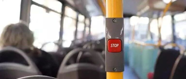 英国的公交车不报站？666