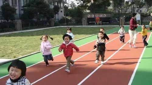 孩子运动前后须适当增添衣服