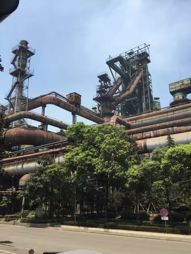 青盟 寻找"156项工程"--武汉钢铁集团公司现状调查与