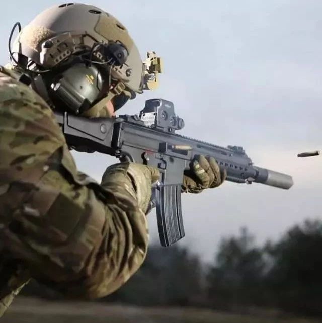 H&K公司新宠 HK433突击步枪