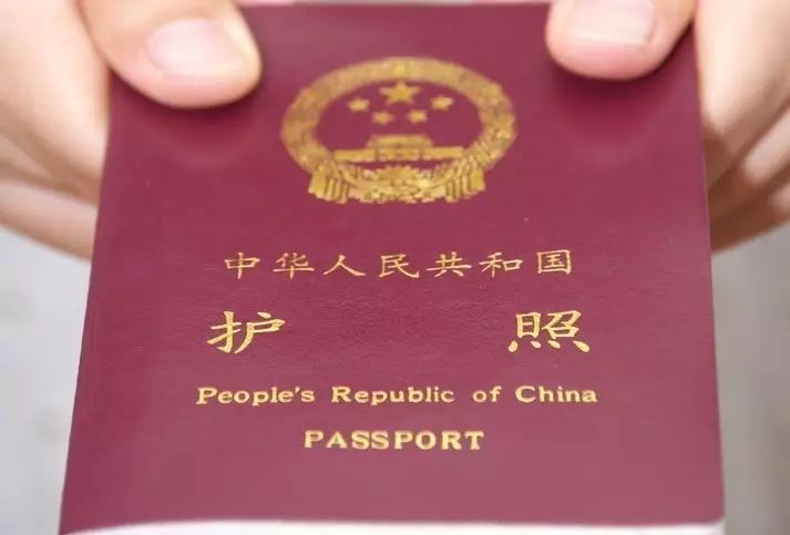 《战狼2》：中国护照不一定能带你去世界任何地方，但能把你从任何地方接回家！ - 4