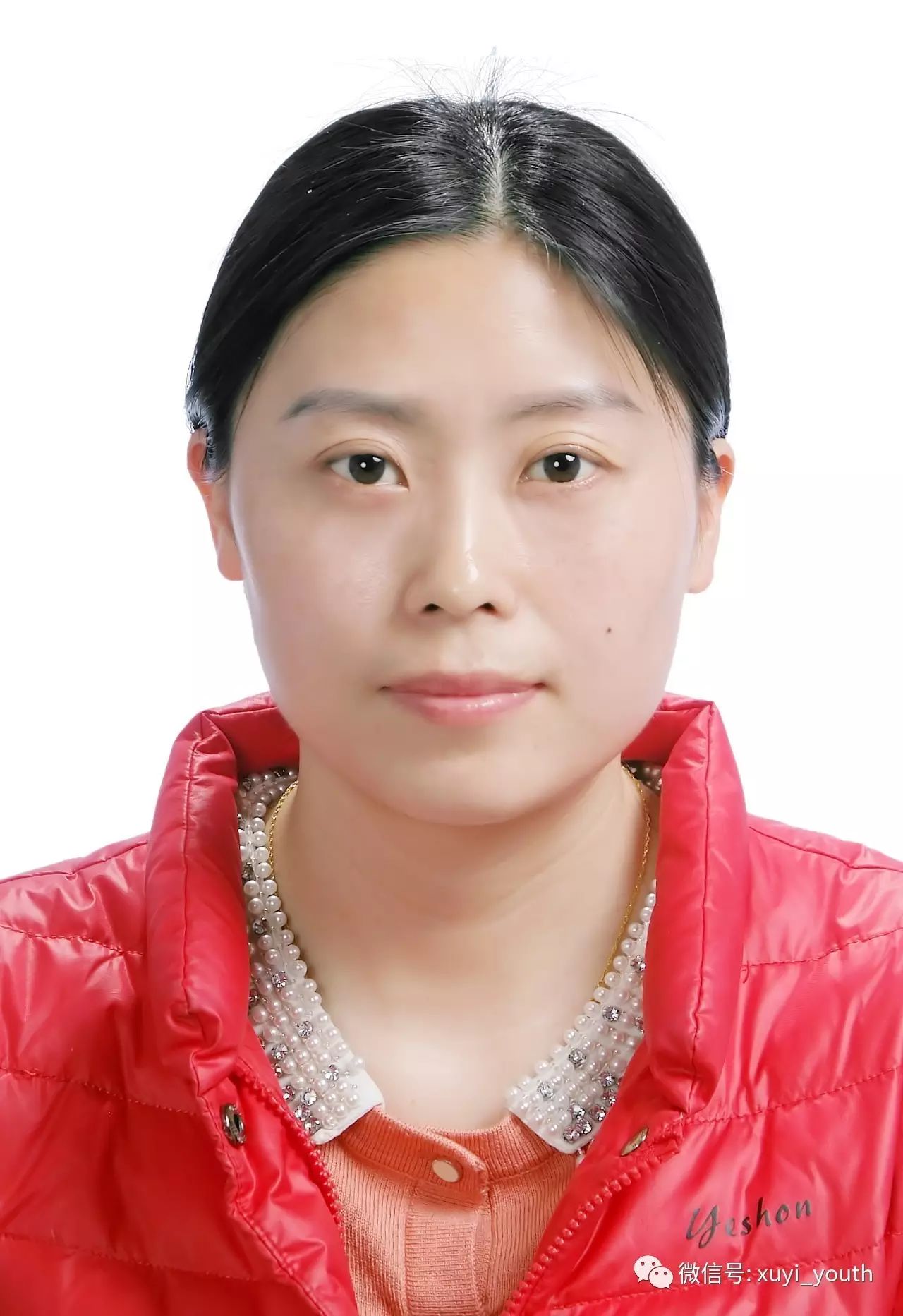吴艳 女,1982年5月出生,中共党员,本科学历,现任盱眙县广播电视台团