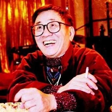 许冠杰当年拒绝演唱《沧海一声笑》,黄霑说除了许冠杰只有他能唱