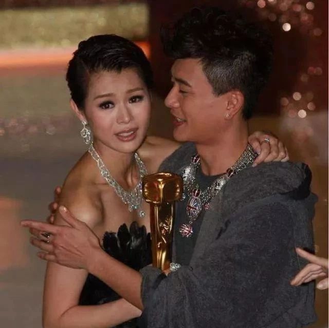 胡杏儿幸福满满,黄宗泽是否后悔错过了胡杏儿?当初还爱的死去活来!