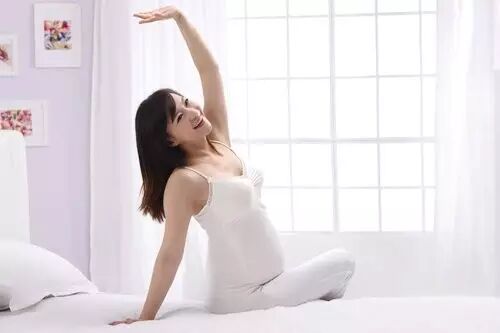 姚晨怀二胎挺大肚健身,不料如今产子时竟遇到这事?-怀孕期