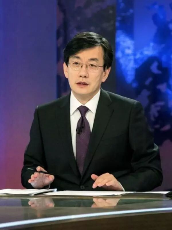 公然叫板政府，一手单挑“朴槿惠闺蜜干政”，这家媒体咋这么牛？