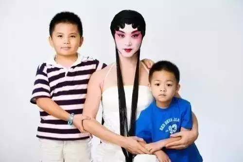 假恩爱? 金星9年前已离婚, 离婚理由大跌眼镜!