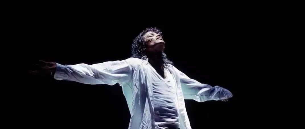 迈克尔·杰克逊逝世10周年:这个世界对不起你,配不上你.