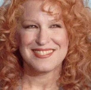 Bette Midler 警醒 Gays,即将被针对!