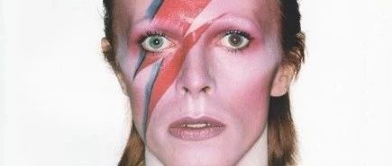 David Bowie 出生,《丁丁历险记》开始连载 | 每周一倒带(1.7~ 1.13)