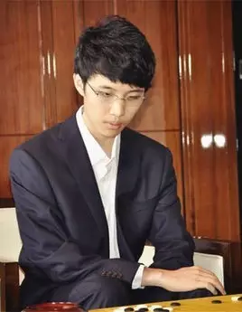 围棋国手乘高铁遭强制降座,傻眼了!列车员:不想坐就站着 围棋国手乘高铁遭强制降座,傻眼了!列车员:不想坐就站着