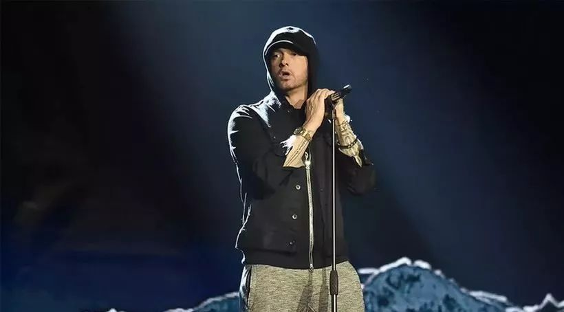 Eminem 新专辑或将提前发布,Medicom Toy x PORTER 打造全新联名系列 | HB Daily