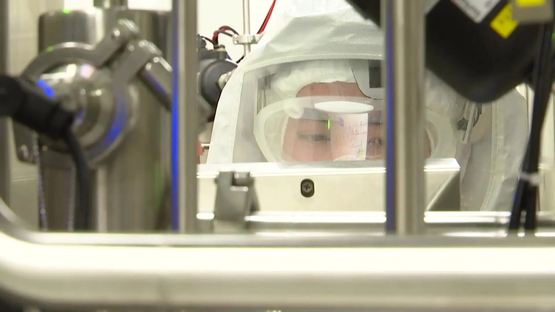 重磅！中国生物新冠疫苗最快今年底或明年初上市！量产后，年产能可超2亿剂；张文宏​：秋冬第二波疫情是肯定的-1