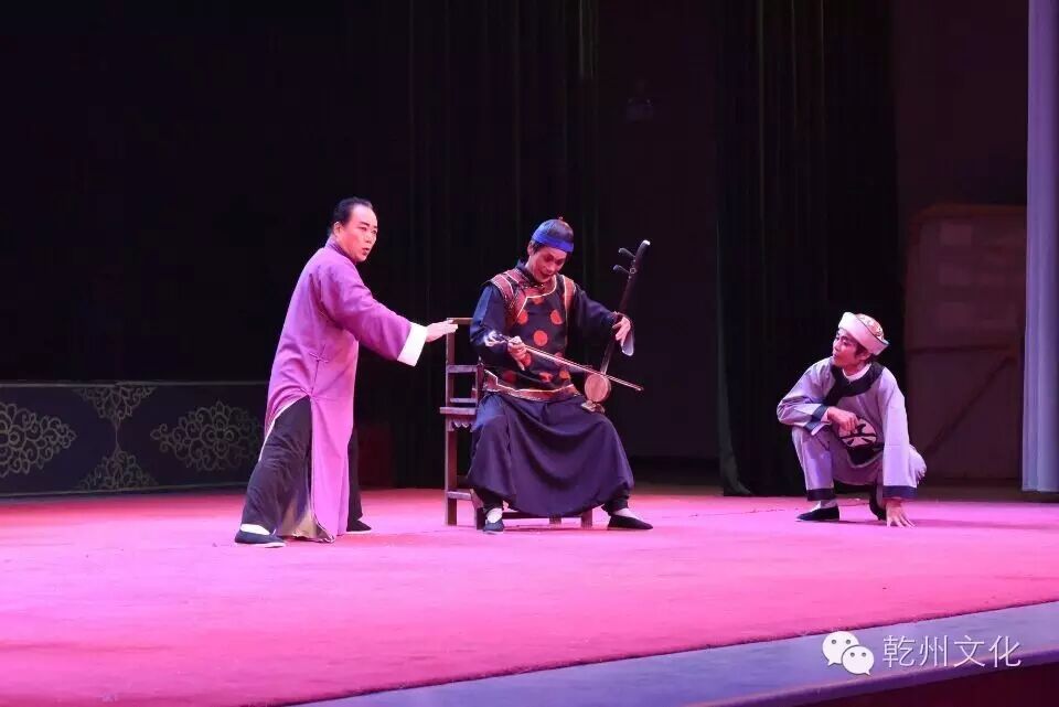县政府主办,乾县县委宣传部,乾县文体局承办,乾县弦板腔剧团承演的