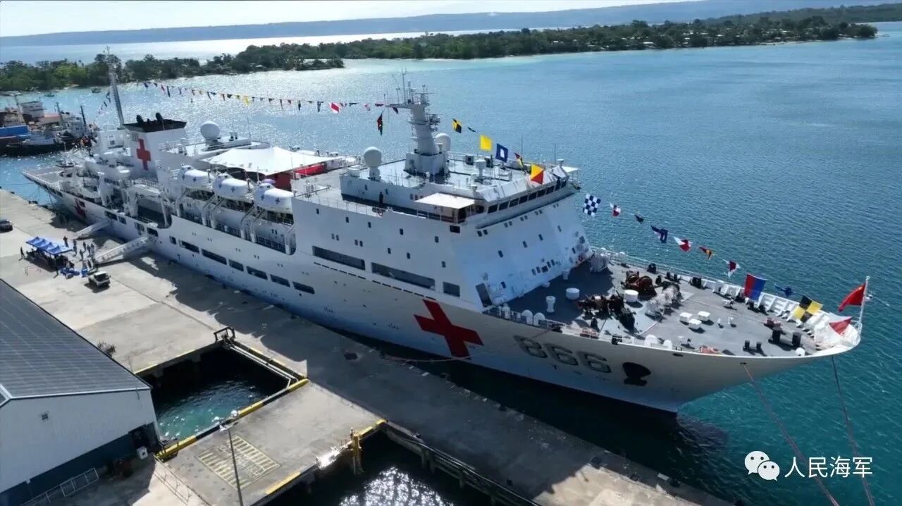 媒体聚焦 | ​“大白船”上的医生有话说