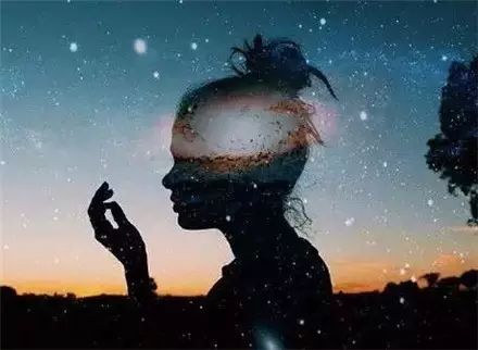 累与不累,取决于自己的心态 我们每天都要经历很多事情,开心的,不