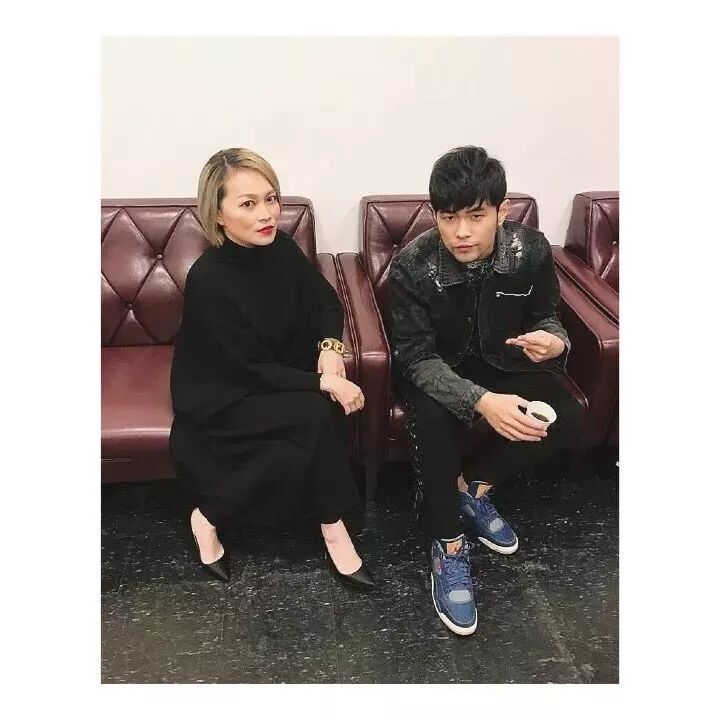 周杰伦正准备在生日时发布新歌,希望能完成这个生日愿望.