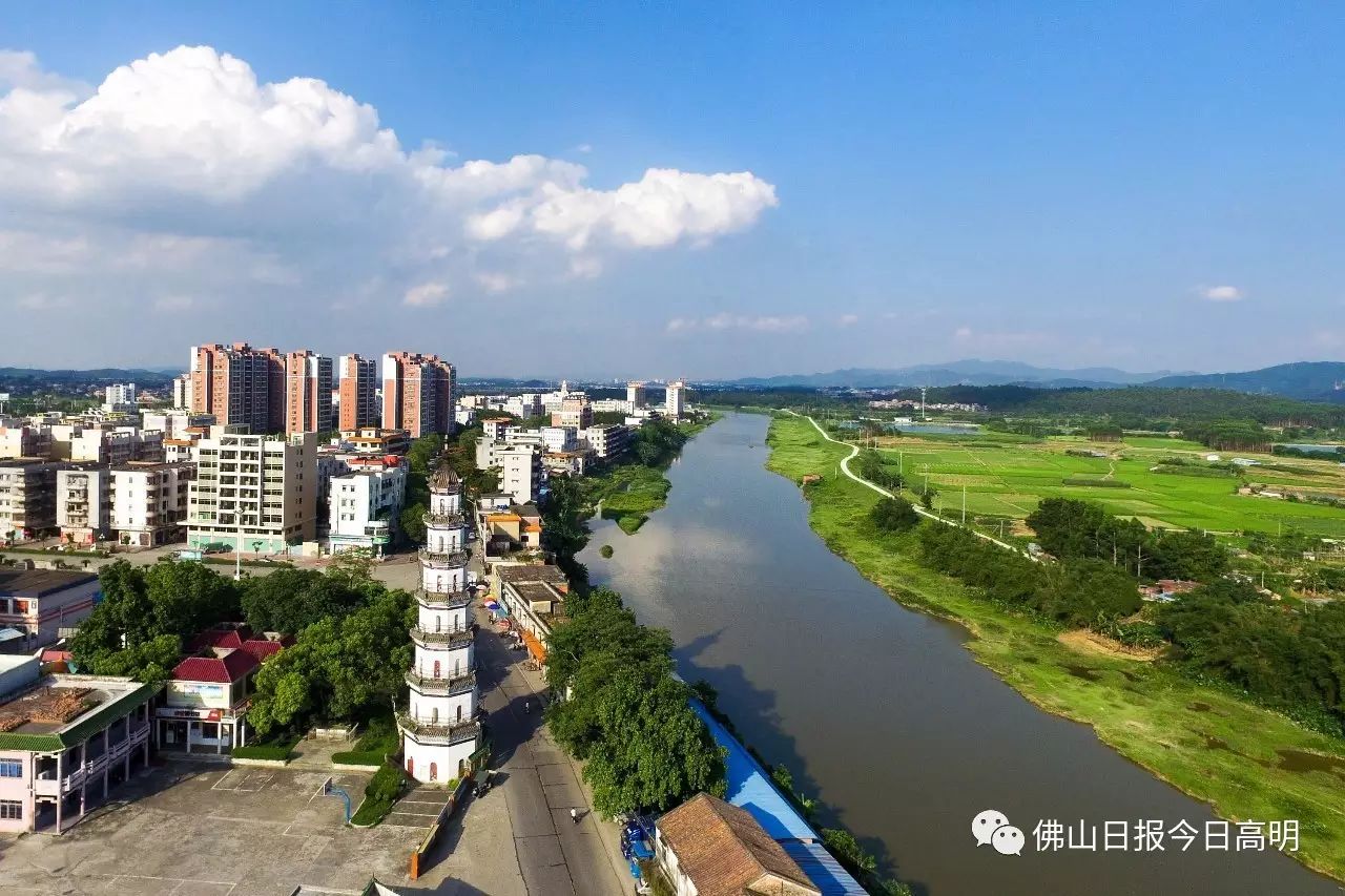 明城镇沧江河两岸风光