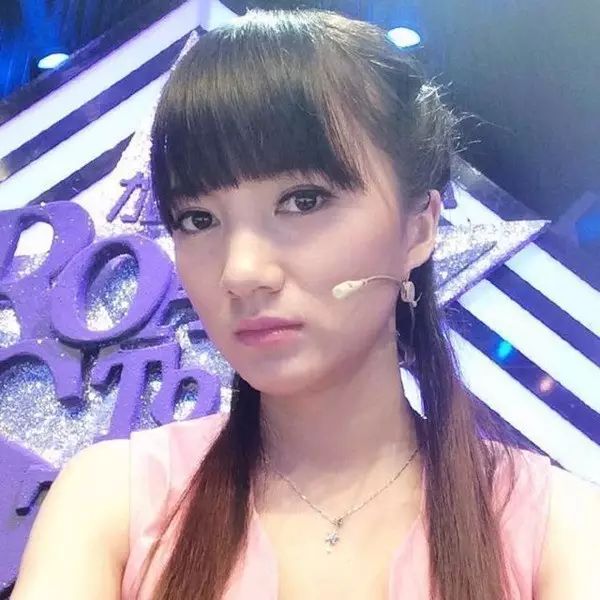 中国第1女玩家:王思聪投资 过亿身家完爆Miss