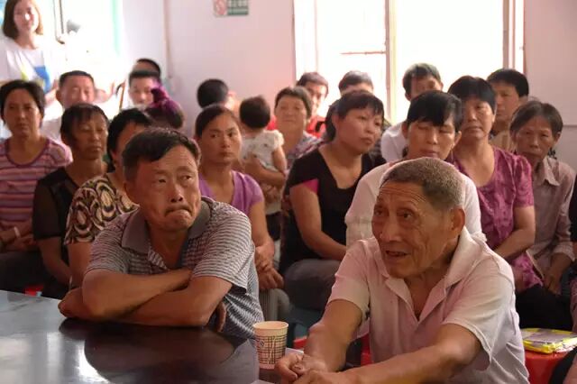 亲睦家老年医院爱心下乡到巴中-老人