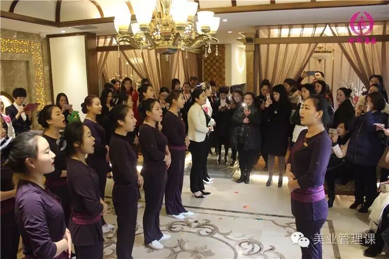 优秀店长一天是这样安排工作的！